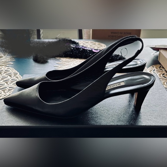 Manolo Blahnik Carolyne 90 - Picture 6 of 12